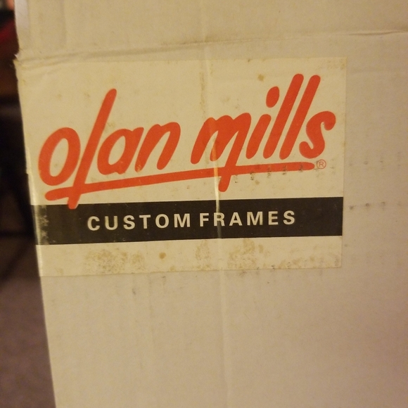 Olan Mills 16 X 20 N-Italian Silver Rect Frame, No - Picture 2 of 4